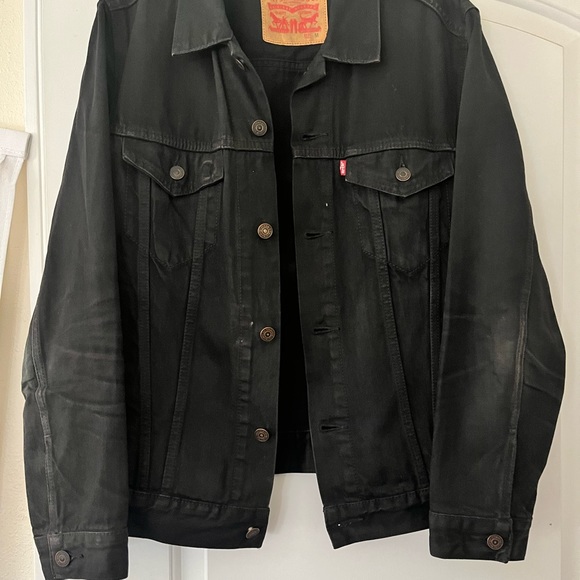 Levi’s Jacket - Picture 2 of 4